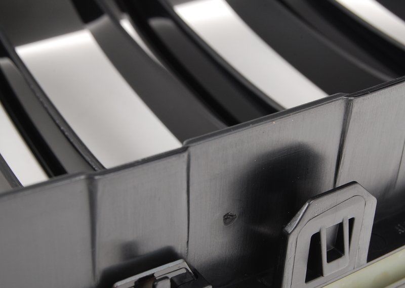 NEW BMW GENUINE 6 SERIES F06 GRAN COUPE BLACK FRONT KIDNEY GRILL RIGHT O/S 51712352810 - Image 3