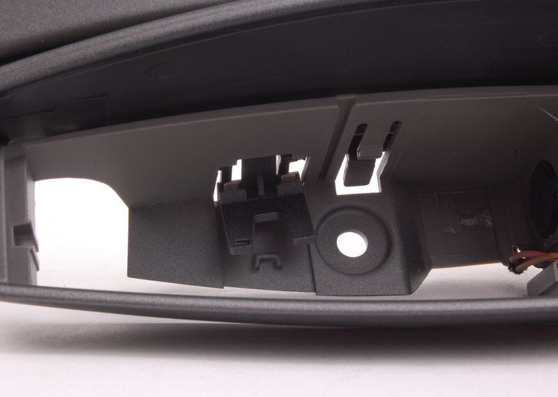 BMW NEW OEM Z4 E85 2003 - 2004/10 FRONT CENTER CONSOLE ASHTRAY MODULE CARRIER 51167037227 - Image 4