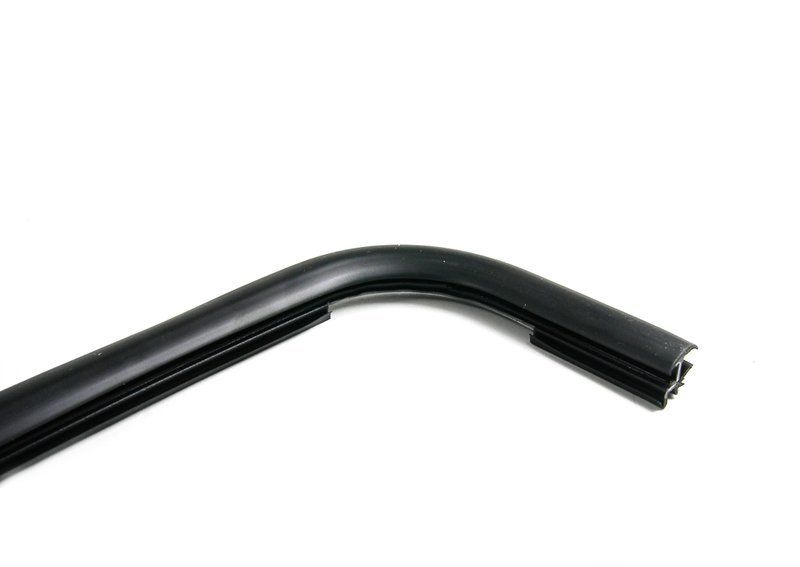BMW NEW GENUINE 7 SERIES E38 FRONT UPPER WINDOW WATER DRAIN MOLDING TRIM BLACK 51318125887 - Image 4