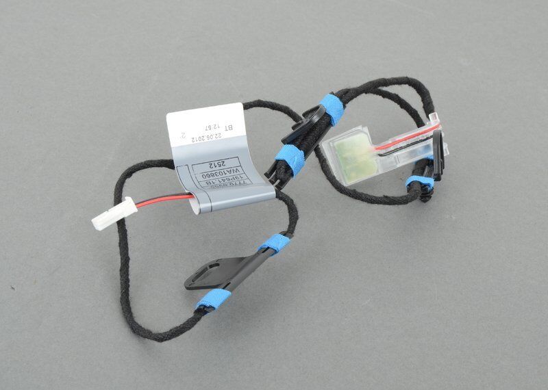 BMW NEW GENUINE E70 E70LCI E71 FRONT N/S LEFT DOOR HANDLE LIGHTING 63177184659