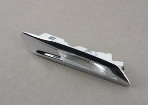 BMW NEW GENUINE F10 F11 WING TURN INDICATOR CHROME TRIM LEFT N/S 63137154167