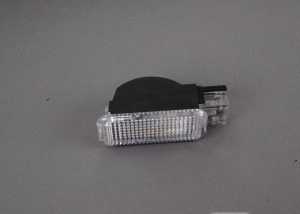 NEW GENUINE AUDI A1 A2 A3 A4 A5 A6 A7 A8 GLOVE BOX COMPARTMENT LIGHT ASSEMBLY 4B0947415A