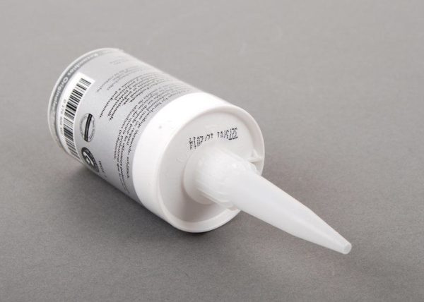 NEW GENUINE AUDI VW ENGINE SUMP SILICONE 80 ML GASKET SEALANT D176404M2