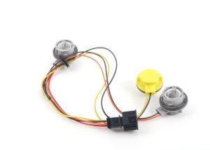 AUDI NEW GENUINE Q7 06-09 REAR TAIL LIGHT BULB CARRIER WITH CABLES 4L0945221B