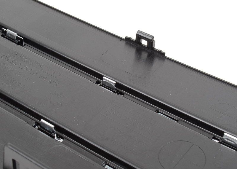 NEW GENUINE AUDI A7 15-18 FRONT GRILL NUMBER PLATE FILLER DELETE GLOSS BLACK 4G8807287JT94 - Image 4