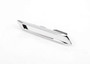 NEW GENUINE BMW 5 SERIES F10 F11 LCI FRONT WING FENDER CHROME TRIM LEFT N/S 51137336645