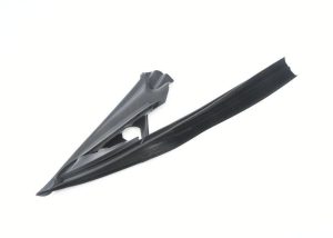 NEW GENUINE BMW 1 SERIES E81 E88 E82 FRONT LEFT MIRROR TRIANGLE SEAL N/S 51337164935