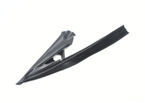 NEW GENUINE BMW 1 SERIES E81 E88 E82 FRONT LEFT MIRROR TRIANGLE SEAL N/S 51337164935