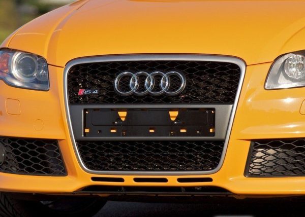 NEW GENUINE AUDI A4 S4 FRONT BUMPER LICENSE PLATE HOLDER 8E0807285AT1QP - Image 6