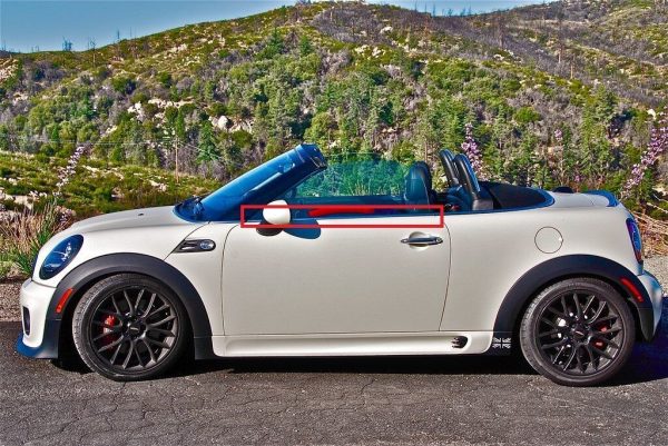 MINI NEW GENUINE R56 R55 R57 R58 R59 BOTTOM WINDOW TRIM CHROME LEFT N/S 51337146091 - Image 2