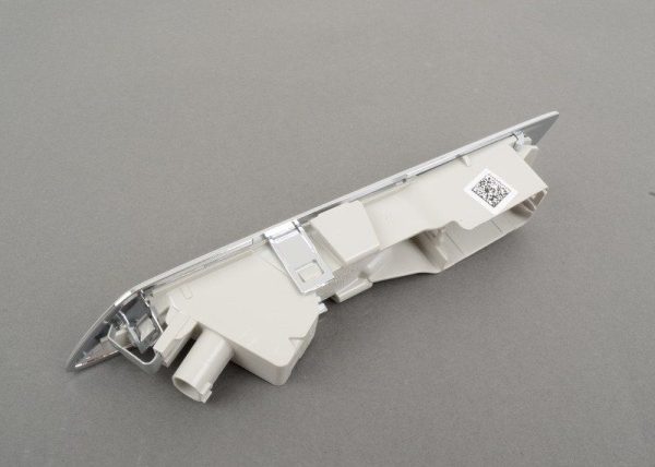 BMW NEW OEM F07 GT ADDITIONAL TURN LIGHT INDICATOR LEFT FITS WITH PARK ASSISTANT 63137154165 - Image 3