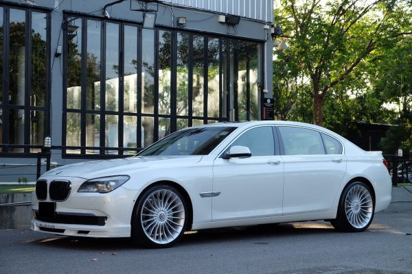 Genuine Alpina B7 front bumper spoiler For BMW F01 F02 08-12 - Image 4