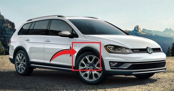 NEW GENUINE VOLKSWAGEN VW GOLF ALLTRACK FRONT FENDER WHEEL ARCH COVER RIGHT O/S 5G9853718A9B9 - Image 2
