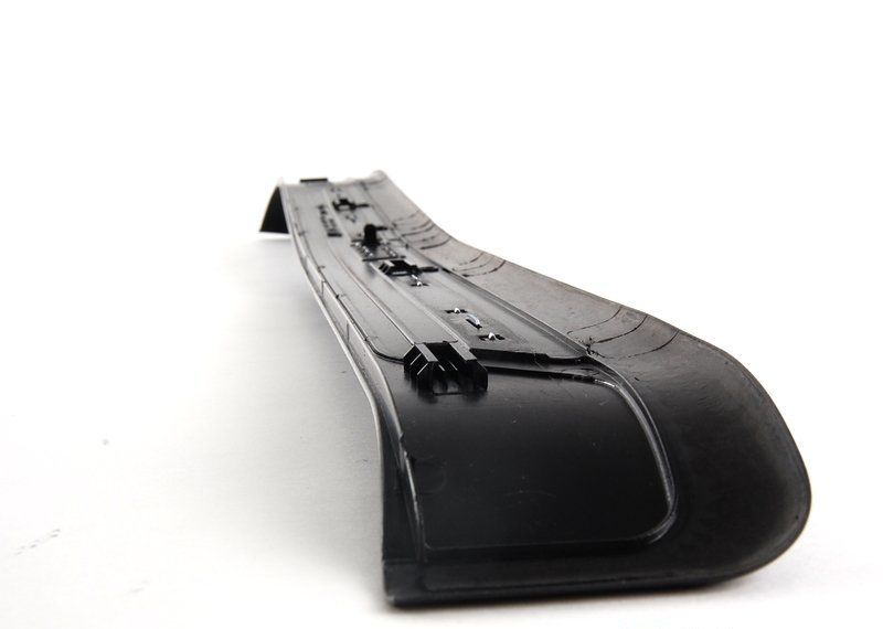 NEW GENUINE BMW 5 SERIES E39 FRONT DOOR SILL COVER BLACK RIGHT O/S 51478159934 - Image 4