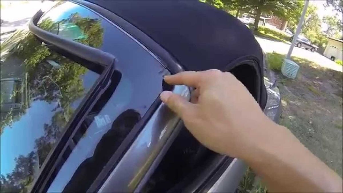 BMW NEW GENUINE Z4 SERIES E85 E86 FRONT WINDSHIELD GLAZING SEAL COVER 51317017021 - Image 2