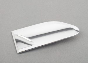 BMW NEW GENUINE 7 F01 F02 SIDE FENDER TRIM AUXILIAR COVER RIGHT O/S 63137182190