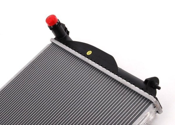 NEW GENUINE AUDI S4 B7 2005-2009 4.2 PETROL ENGINE COOLING RADIATOR 8E0121251AJ - Image 3