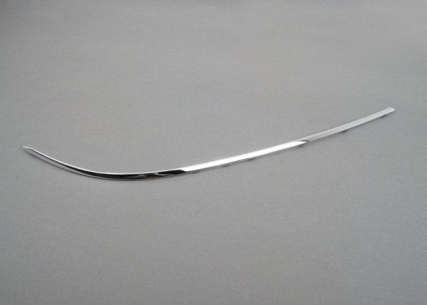 NEW GENUINE MERCEDES BENZ MB E CLASS ELEGANCE W212 FRONT BUMPER RIGH CHROME TRIM  A2128850421
