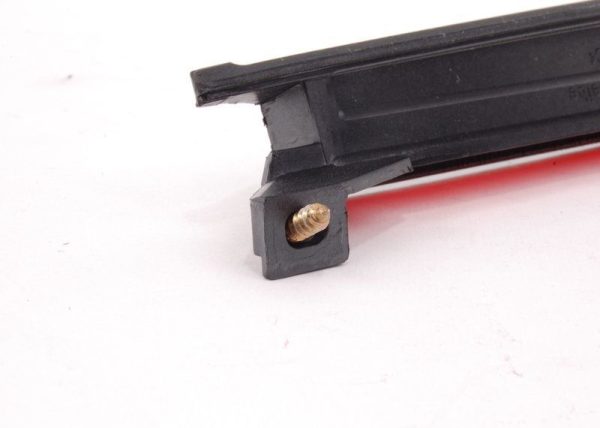 NEW GENUINE VW PASSAT 97-05 ESTATE THIRD 3RD BRAKE LIGHT HOUSING LENS REFLECTOR 1J6945121 - Image 4