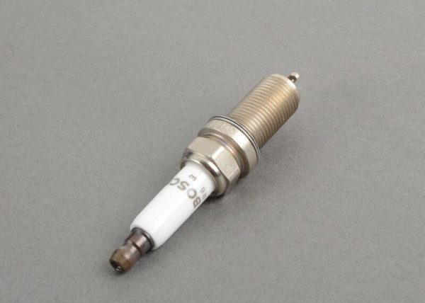 NEW GENUINE BMW 6 CYLINDER PETROL ENGINE IGNITION SPARK PLUG 1 PCS 12122158253 - Image 2