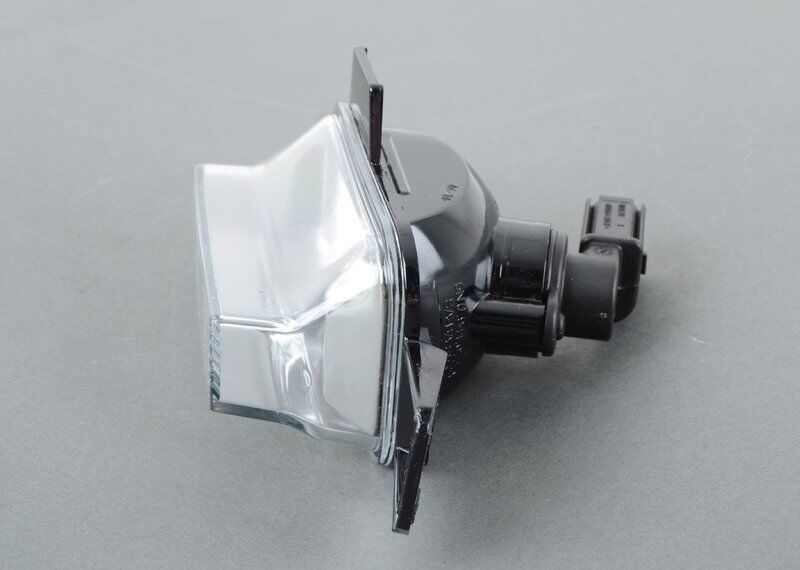 GENUINE VW TIGUAN 08-16 REAR BUMPER RIGHT O/S REVERSING LIGHT 5N0941072 - Image 2