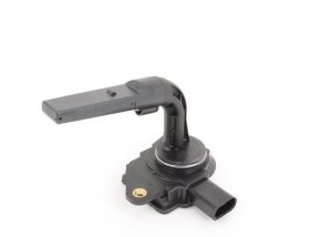 NEW GENUINE AUDI R8 ENGINE OIL LEVEL AND TEMPERATURE SENSOR 420907660