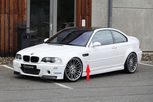 NEW GENUINE BMW 3 E46 M3 LEFT N/S WING FENDER SIDE MARKER MOLDING TRIM 51137893677 - Image 2