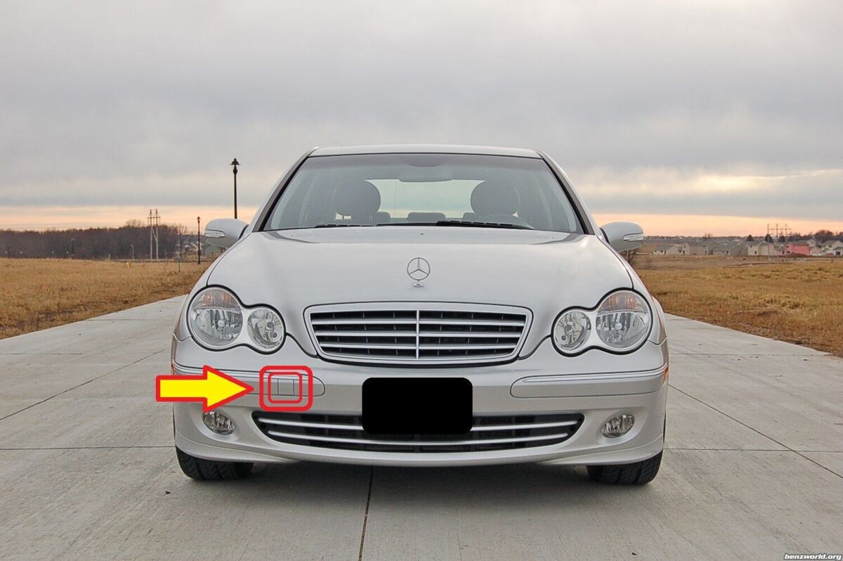 NEW GENUINE MERCEDES BENZ MB C CLASS W203 FRONT BUMPER TOW HOOK EYE CAP PRIMED A20388506269999 - Image 2