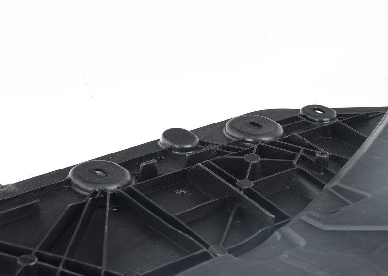 NEW GENUINE AUDI A4 B9 16- UNDER FRONT BUMPER CENTER LOWER END PLATE COVER 8W0807611 - Image 4