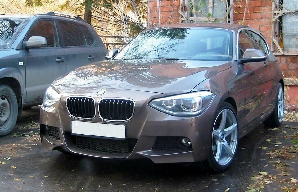 NEW GENUINE BMW 1 SERIES F20 F21 12-15 FRONT SPORT LINE KIDNEY GRILL LEFT SIDE 51137262117 - Image 2