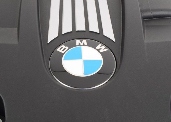 NEW GENUINE BMW X6 E71 7 F01 F02 IGNITION COIL CYLINDER HEAD COVERING 11127578858 - Image 5