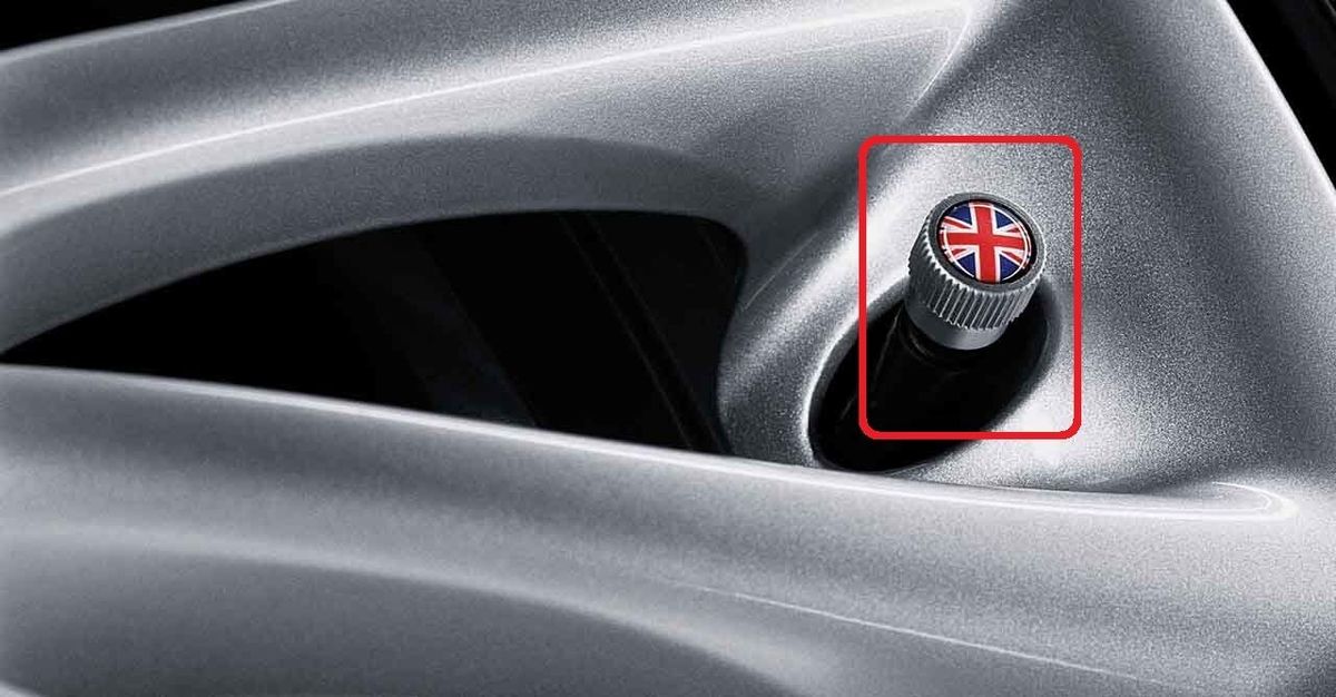 NEW GENUINE MINI UNION JACK VALVE LOGO STEM CAPS SET FITS FOR ALL MINI 36120422550 - Image 2
