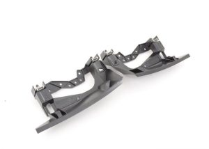 NEW GENUINE BMW F32 F82 F33 F83 F36 HEADLIGHT MOUNTING BRACKET SET 63117379929