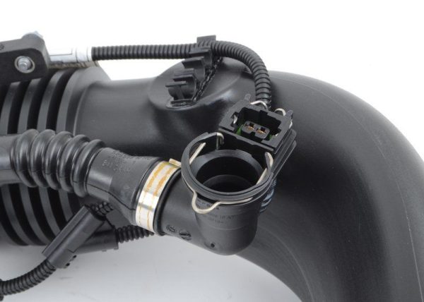 BMW NEW GENUINE X5 SERIES E70 INTAKE FILTERED AIR PIPE 13717808157 - Image 5