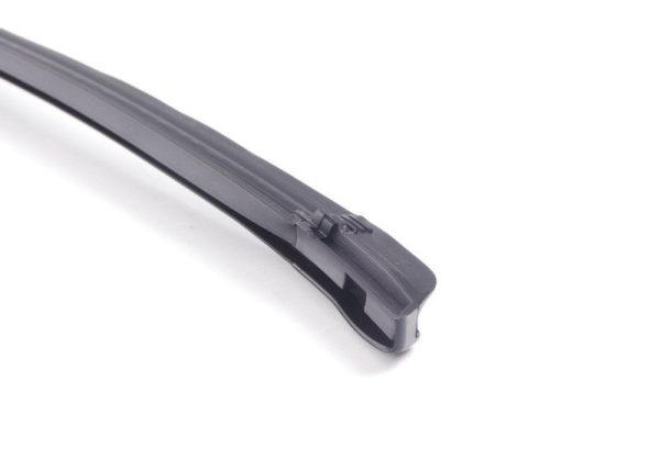 NEW GENUINE BMW 3 SERIES E36 COUPE REAR WINDSHIELD SURROUND MOULDING TRIM SEAL 51311977608 - Image 4