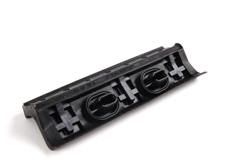 NEW GENUINE AUDI A4 B7 2005 - 2008 REAR TRUNK LID STOP 8E5827797A - Image 4