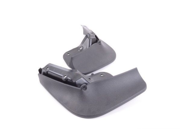 NEW GENUINE AUDI A4 2016-2019 REAR MUD FLAPS SPLASH GUARDS SET 8W5075101