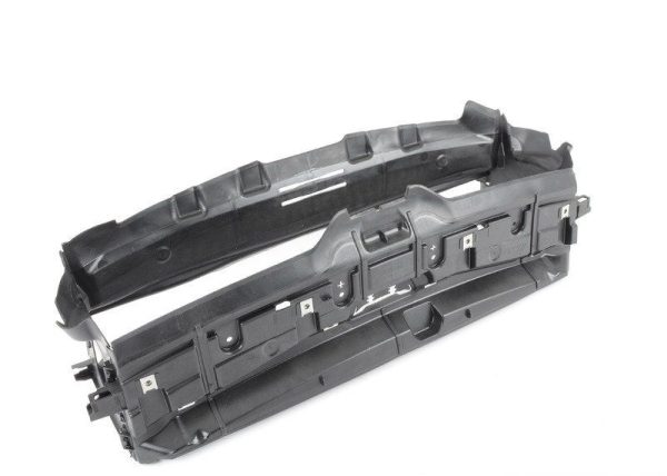 NEW GENUINE BMW F80 M3 F82 M4 COOLANT RADIATOR AIR DUCT UPPER DIFFUSER 51748054117