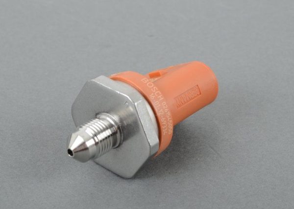 NEW GENUINE AUDI A6 C7 A8 D4 A3 8P A5 A4 B7 HIGH PRESSURE FUEL SENSOR 06J906051D - Image 2