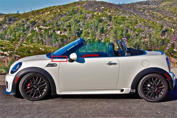 MINI NEW GENUINE R56 R55 R57 R58 R59 CHROME SIDE PANEL TRIM LEFT N/S 51137149955 - Image 2