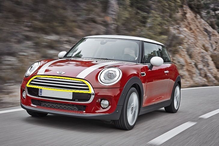 MINI NEW GENUINE F55 F56 F57 FRONT BUMPER UPPER CENTER GRILLE CHROME 51137335529 - Image 2