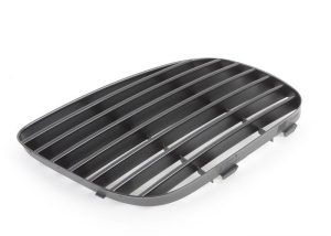 NEW GENUINE PORSCHE CAYENNE 03-06 FRONT BUMPER LOWER INLET GRILL RIGHT O/S 95550568201
