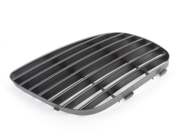 NEW GENUINE PORSCHE CAYENNE 03-06 FRONT BUMPER LOWER INLET GRILL RIGHT O/S 95550568201
