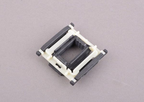MINI NEW GENUINE F54 F55 F56 F57 F60 LOWER RADIATOR MOUNTING BRACKET 17118617880 - Image 3