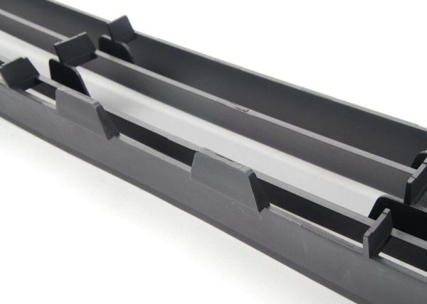 NEW GENUINE PORSCHE CAYENNE 03-06 FRONT BUMPER CENTER UPPER INLET GRILL 95550568301 - Image 4