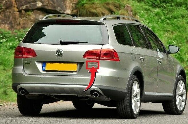 NEW GENUINE VOLKSWAGEN VW REAR TRUNK 2.0 TDI CHROME RED EMBLEM BADGE RIGHT O/S 5G9853675ACJZQ - Image 2