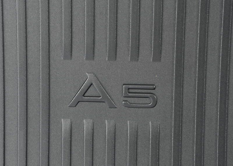 NEW GENUINE AUDI A5 S5 CABRIOLET 17- PLASTIC TRUNK COMPARTMENT PROTECTIVE MATT 8W7061180 - Image 2