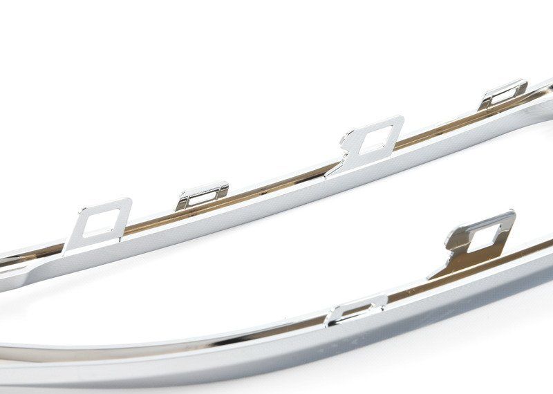 NEW GENUINE BMW 7 SERIES G11 G12 REAR BUMPER RUBBER STRIPS PAIR SET N/S + O/S 51127369919 + 51127369920 - Image 4