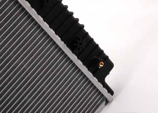 NEW GENUINE AUDI S4 B7 2005-2009 4.2 PETROL ENGINE COOLING RADIATOR 8E0121251AJ - Image 7