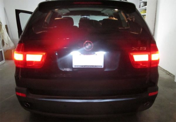 OE LOOK LICENSE LED LIGHTS CLEAR FOR VARIOUS BMWs - Image 3